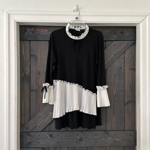 Tops - Zadie B Valentina Top🤍🖤